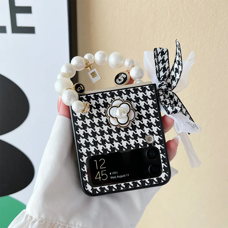 Samsung Black White checkered pattern Bow Camellia Folding Phone Case Fashion Girl Phone Accessories for Galaxy Z Flip 3 4 5 6