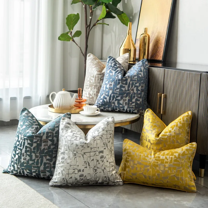 Luxury Geometric Jacquard Cushion Cover High Precision Satin Throw Pillow Case with Piped Edge Decorative Pillow Cover for Sofa