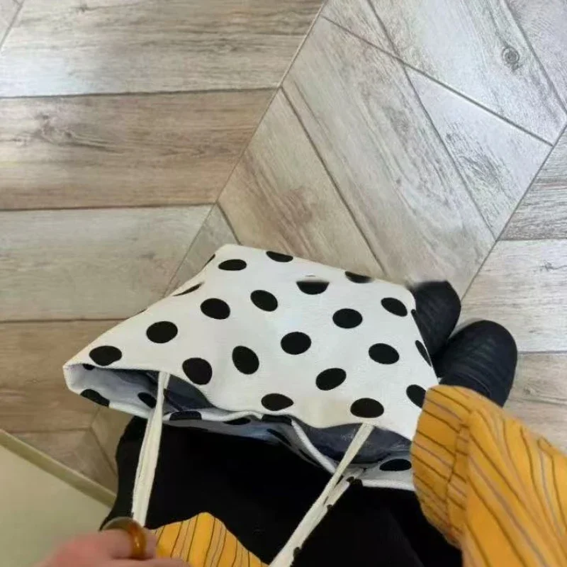 Koreanische Umhängetasche aus Denim-Canvas mit Polka Dots, leichte, lässige, stilvolle Alltagstasche für Damen, Colorblock-Handtasche für den Arbeitsweg – Detail 7
