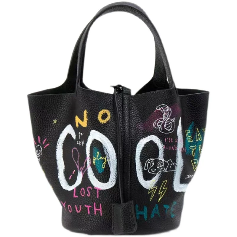 

Light Luxury New Graffiti Embroidery Pattern Genuine Leather Handbag For Women, Simple And Versatile, Large Capacity Bucket Bag