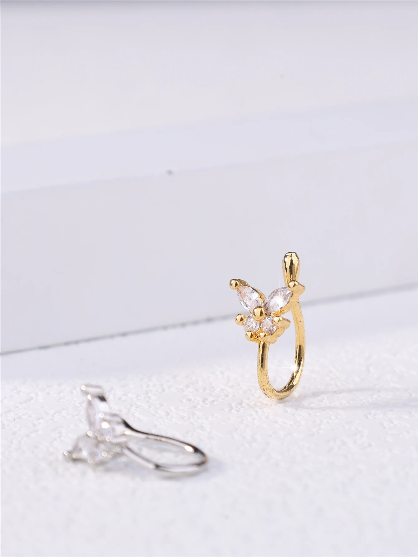 1Pc Fashion Butterfly Shape CZ Faux Nose Rings for Women Gold Color Nose Cuff Non Piercings Faux Body Jewelry
