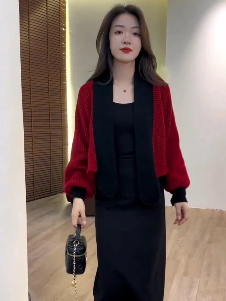 

Women's Knitted Cardigan Coat And Half Skirt Set Autumn Winter New Style Batwing Sleeve Shawl Top Fashionable And Warmth