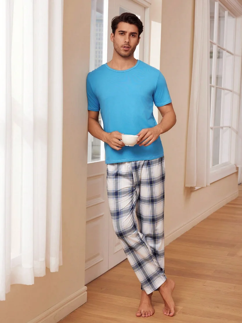 

Новая мужская одежда для сна, шорты с короткими рукавами, комплект из двух предметов с круглым вырезом и принтом.