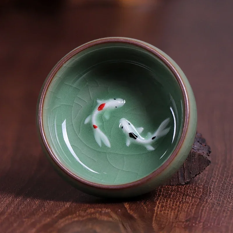 Longquan Celadon اليدوية فرقعة الصقيل فنجان الشاي 60 مللي تصميم الأسماك الذهبية الصينية طقم شاي الكونغفو كوب بورسلين