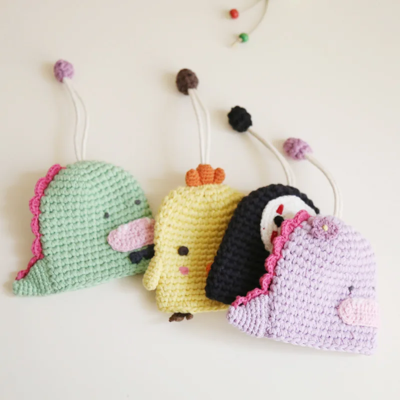 Handmade Knitted Wool Key Bag, Cute Cartoon Animation Shape Pull-out Key Bag
