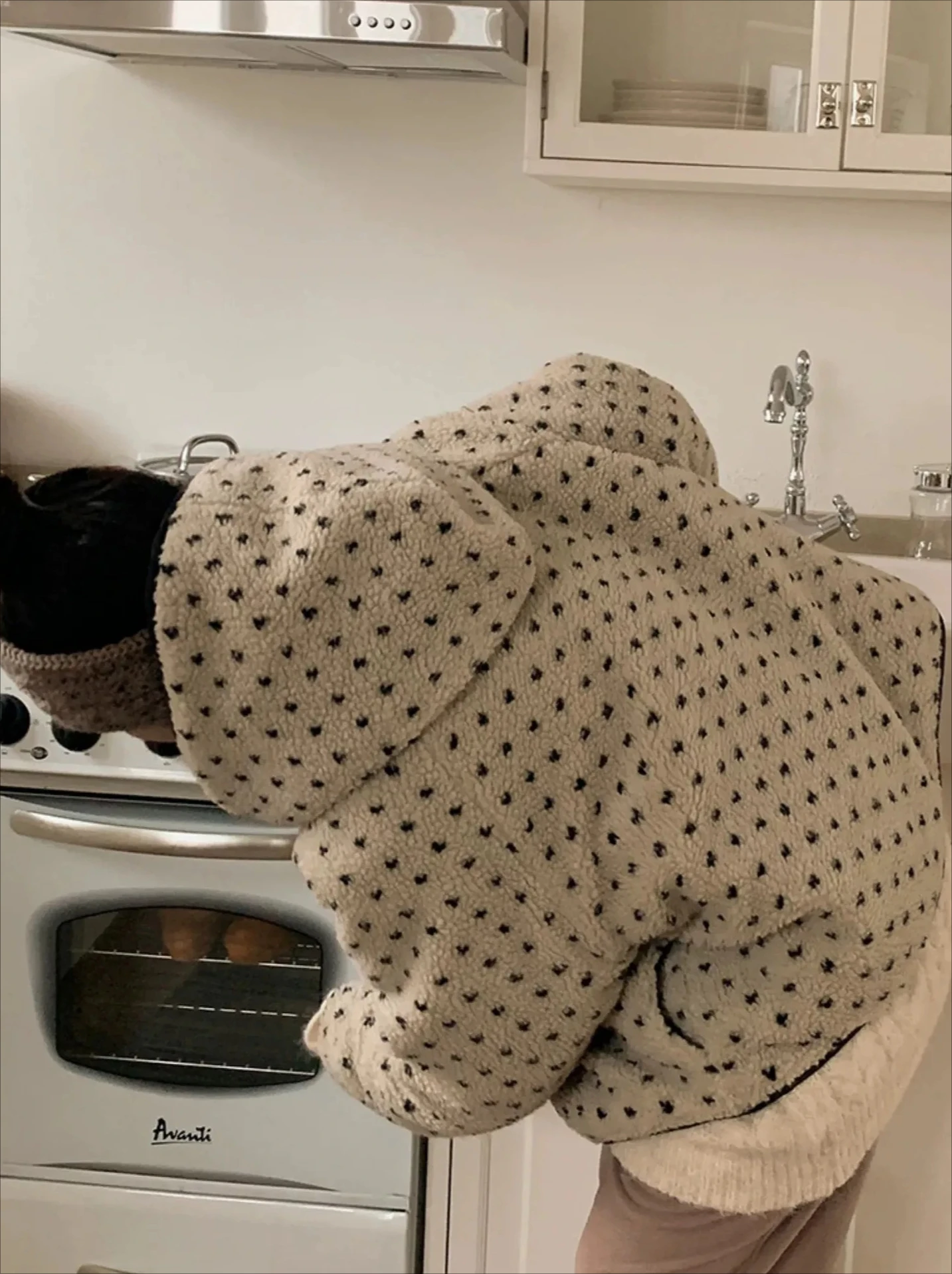 

Женская зимняя куртка из смесовой овечьей шерсти с капюшоном и цветочным принтом, теплая верхняя одежда на флисовой подкладке