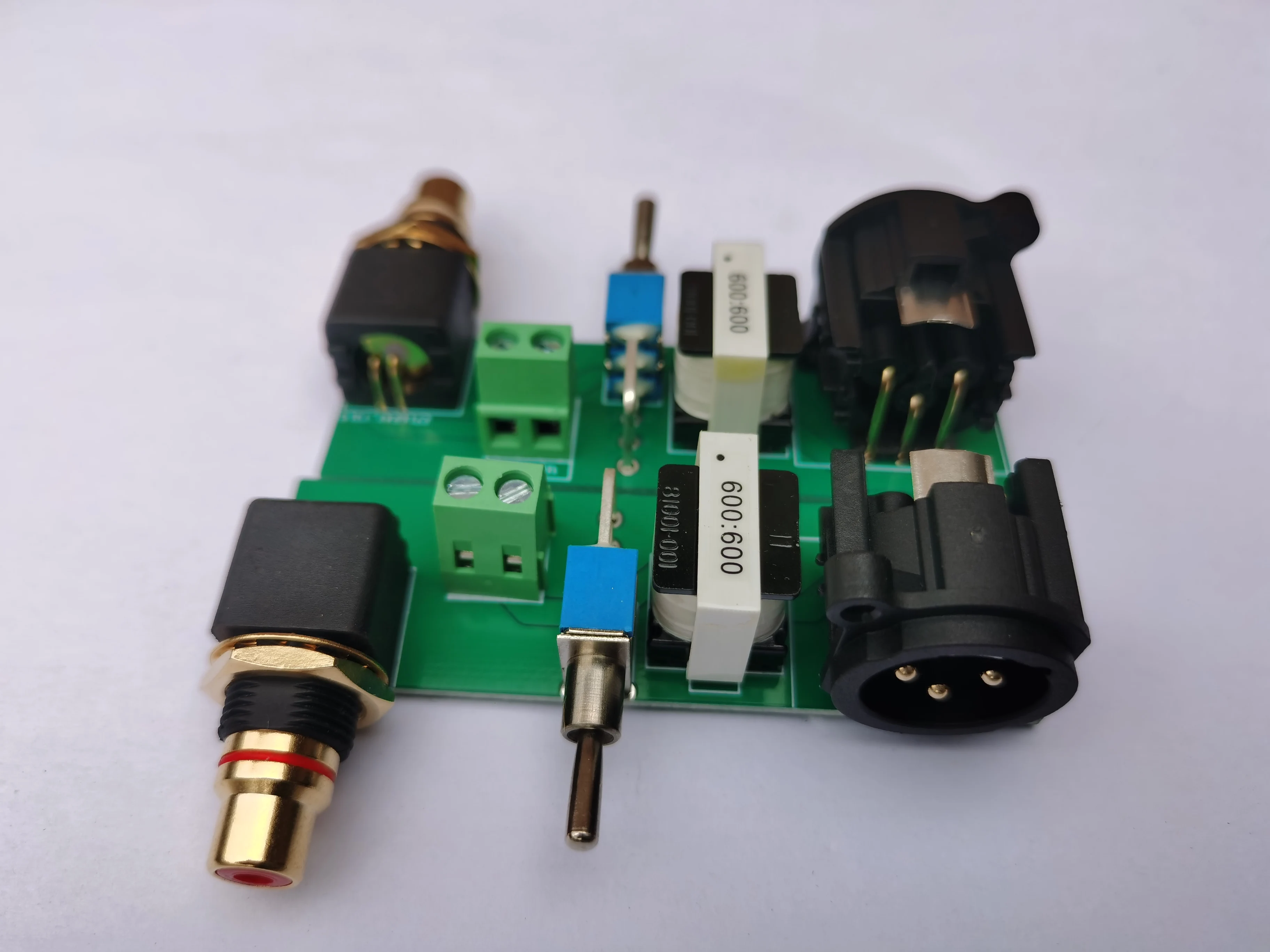 

2023 RCA single ended conversion balance XLR audio output conversion board (passive conversion of permalloy audio transformer)