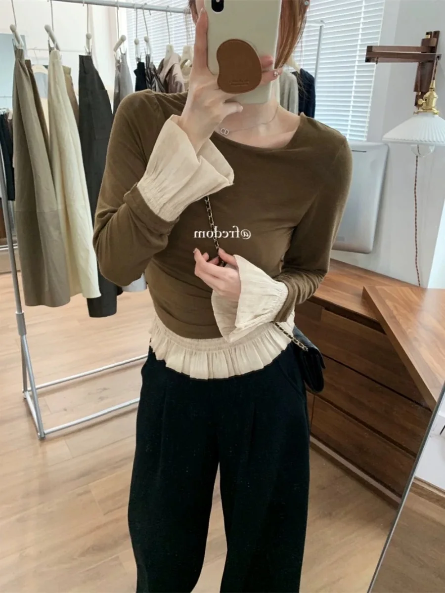 

Splicing Lace Flared Sleeves, Fake Two Piece Long Sleeved T-Shirt, Women's Spring / Autumn Front Shoulder Slim Fit Top