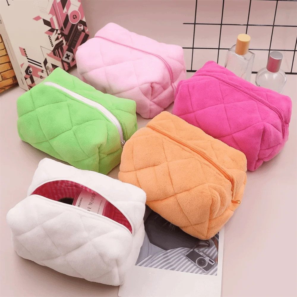 Cute Large Capacity Cosmetic Bag Pure Color Portable Design Toiletry Bag Plush Material Kawaii Style Storage Bag Washbag