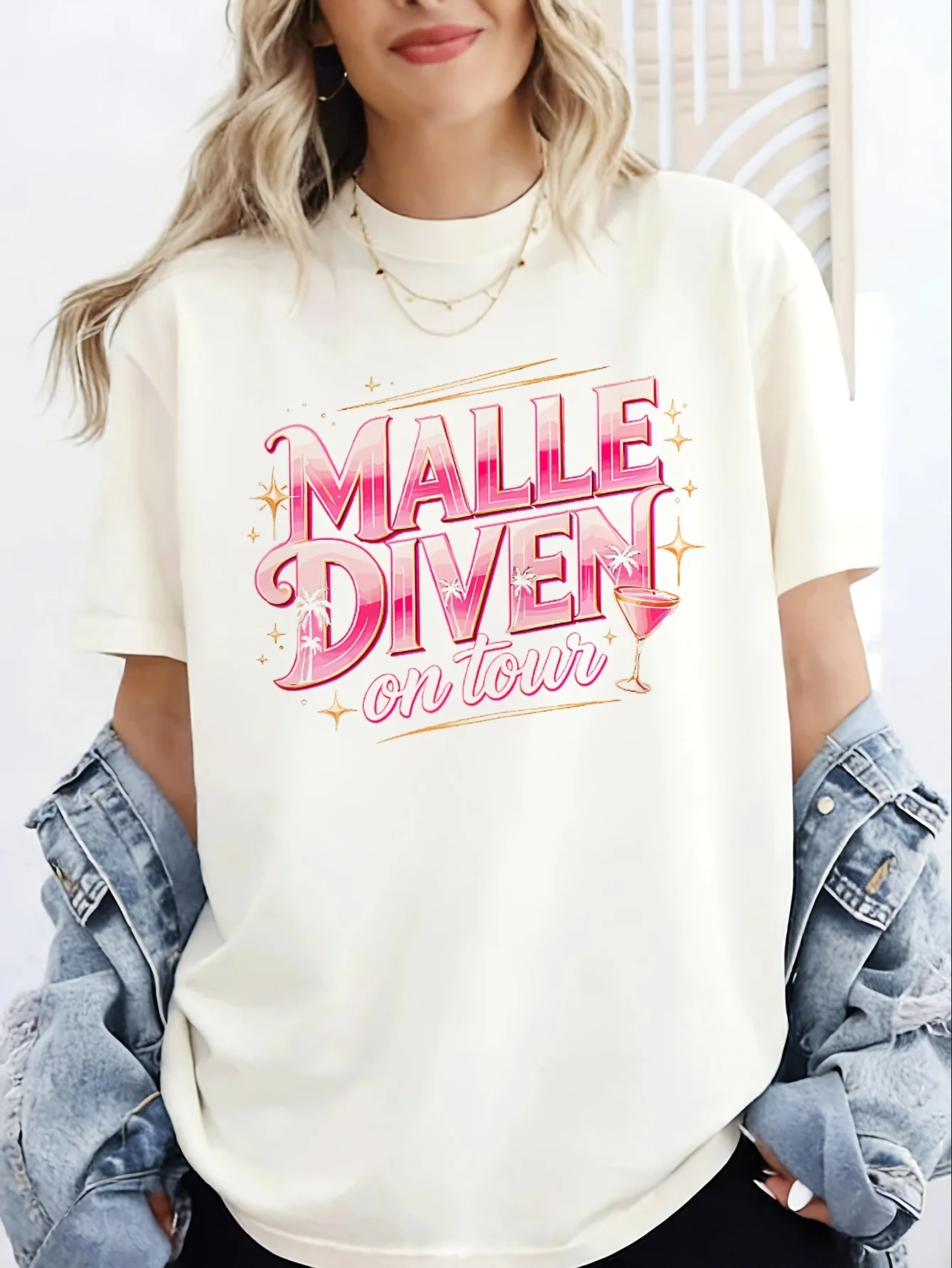 Mallorca Party Outfit Evening on Tour Malle Divas Overseas Printing Y2K Oversized for women Retro  Unisex All T-Shirt