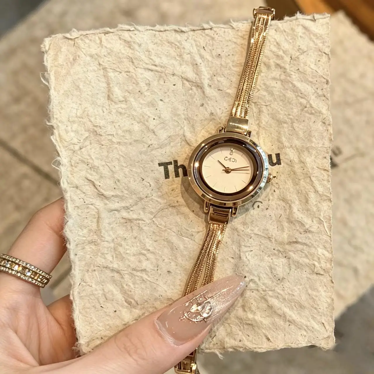 Women Luxury Round Dial Quartz Watch Multi Layer Snake Chain Gold Bracelet Wristwatch Elegant Ladies Dress Jewelry Gift