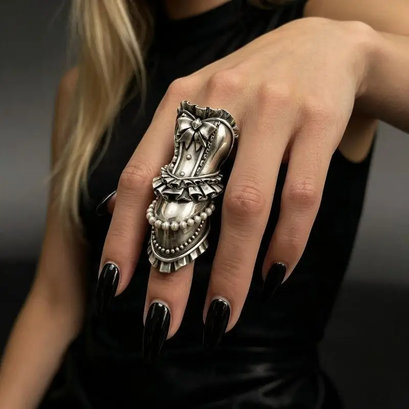 Retro Vintage Dark Sweet Cool Waist Skirt Armor Ring Niche Unique High Grade Fashion Versatile Finger Ring