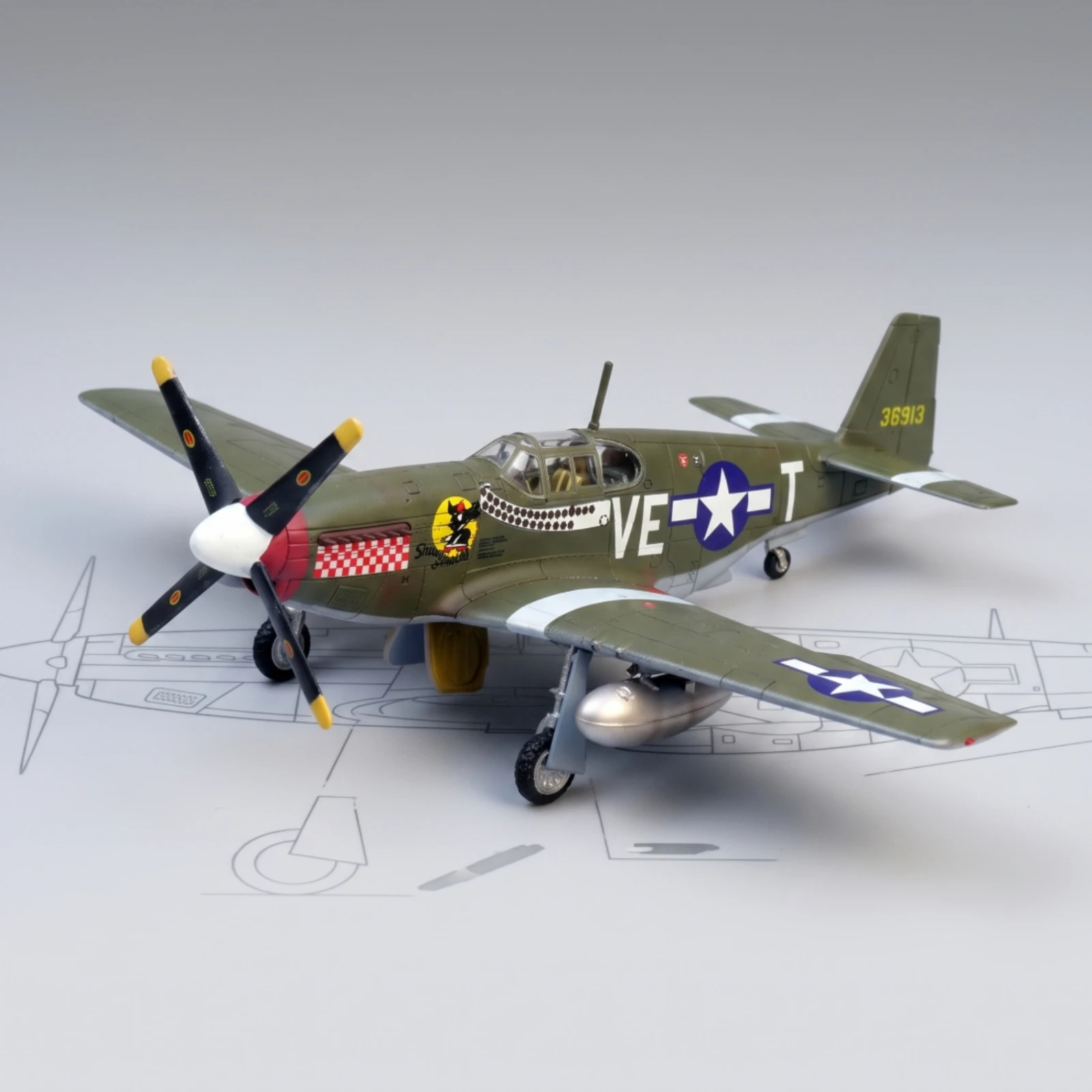modellino-p-51b-mustang-da-collezione-aereo-da-caccia-in-metallo-pressofuso-dettagliato-e-solido-per-appassionati-di-aviazione-casa-e-ufficio