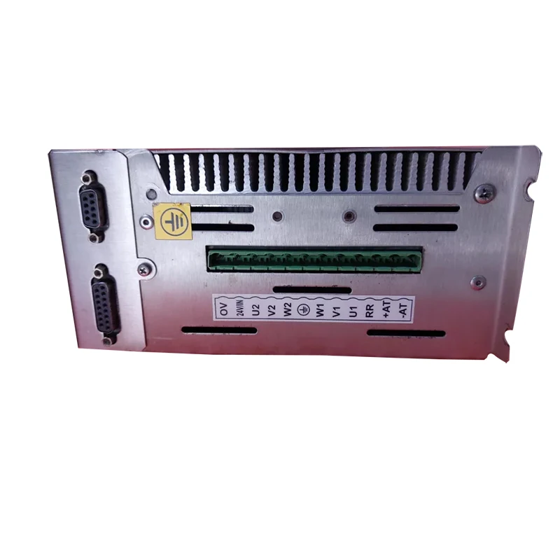 Neues Original MOOG CZ1003DNA DS2000 der Motion Solution Servoantrieb 3-phasig 50/60 Hz