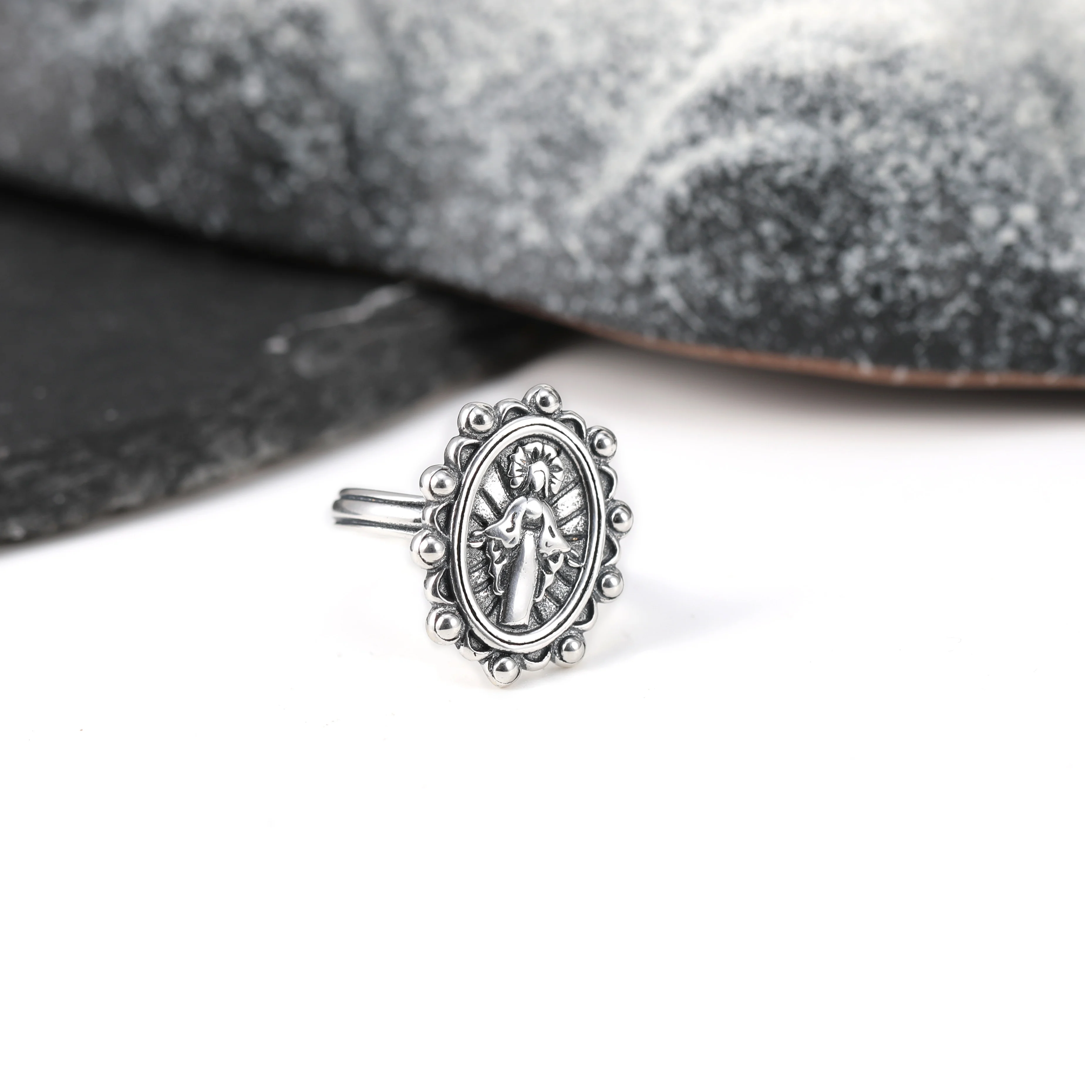 

R019 genuine 925 sterling silver exquisite Virgin Mary Ring