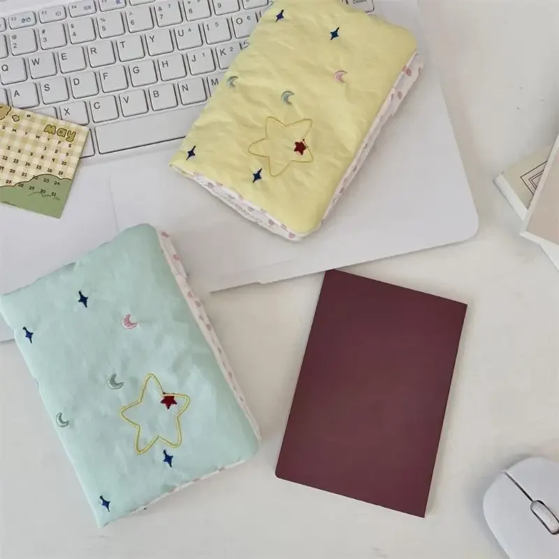 X90D Travel Card Holder Star Pattern Detail Elastic Band Closure Tear Resistant Polyester Business Vacation Accessory