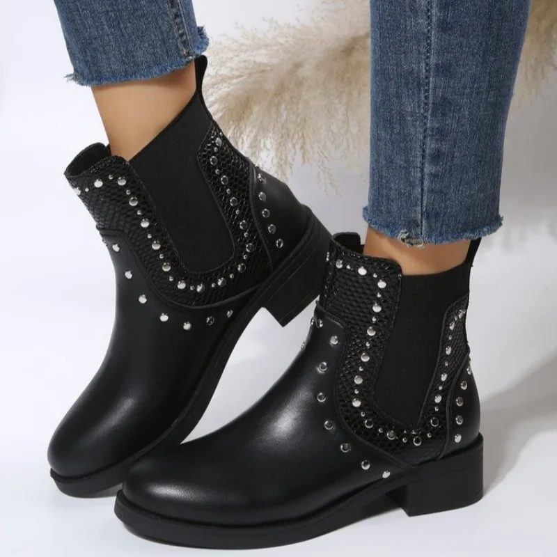 

New Women Short Boots Ladies Leather Ankle Boots Autumn Platform Motorcycle Shoes for Woman Punk Pearl Rivet Ankle Boots