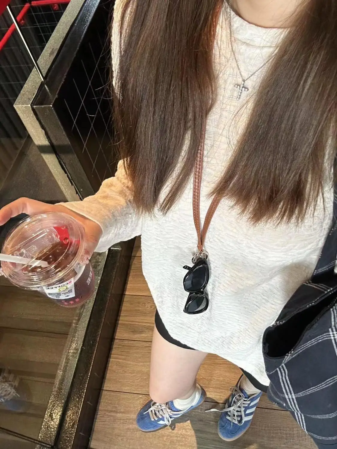 

Футболки с длинными рукавами, женские сетчатые топы с вышивкой, облегающие дышащие зимние женские повседневные модные стильные рабочие повседневные футболки для колледжа