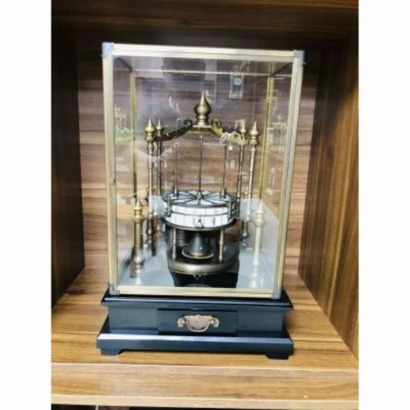 Mechanical seat clock European retro imitation foreign return fun pendulum clock