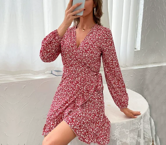 

Women's V-Neck One-Piece Long Sleeve Red Dress Autumn 2025 European American Style Foreign Trade Women's Clothing