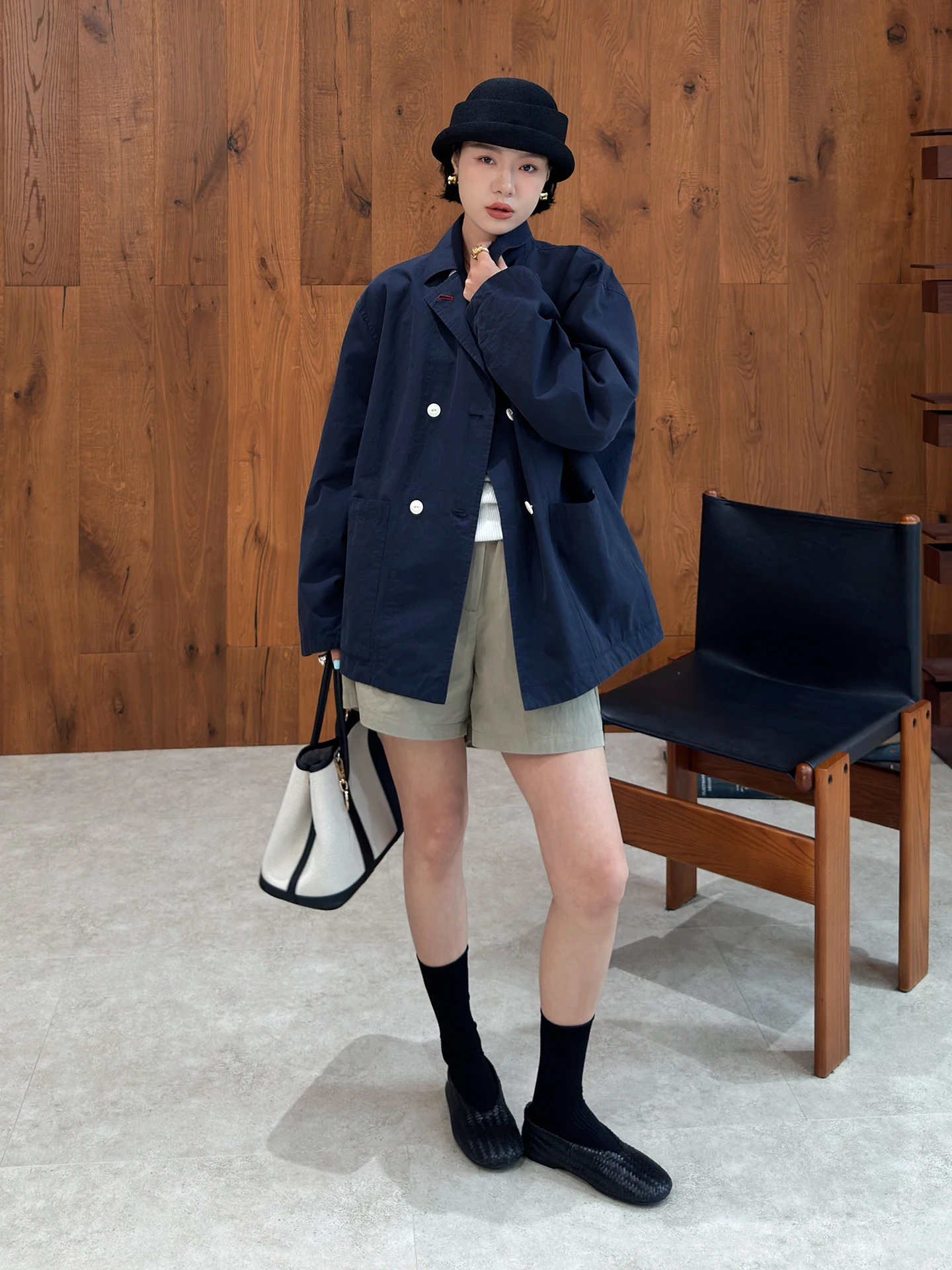 

Женская повседневная куртка свободного кроя в корейском стиле для ранней весны, короткое пальто с синим декором, весна-осень 2026, новинка