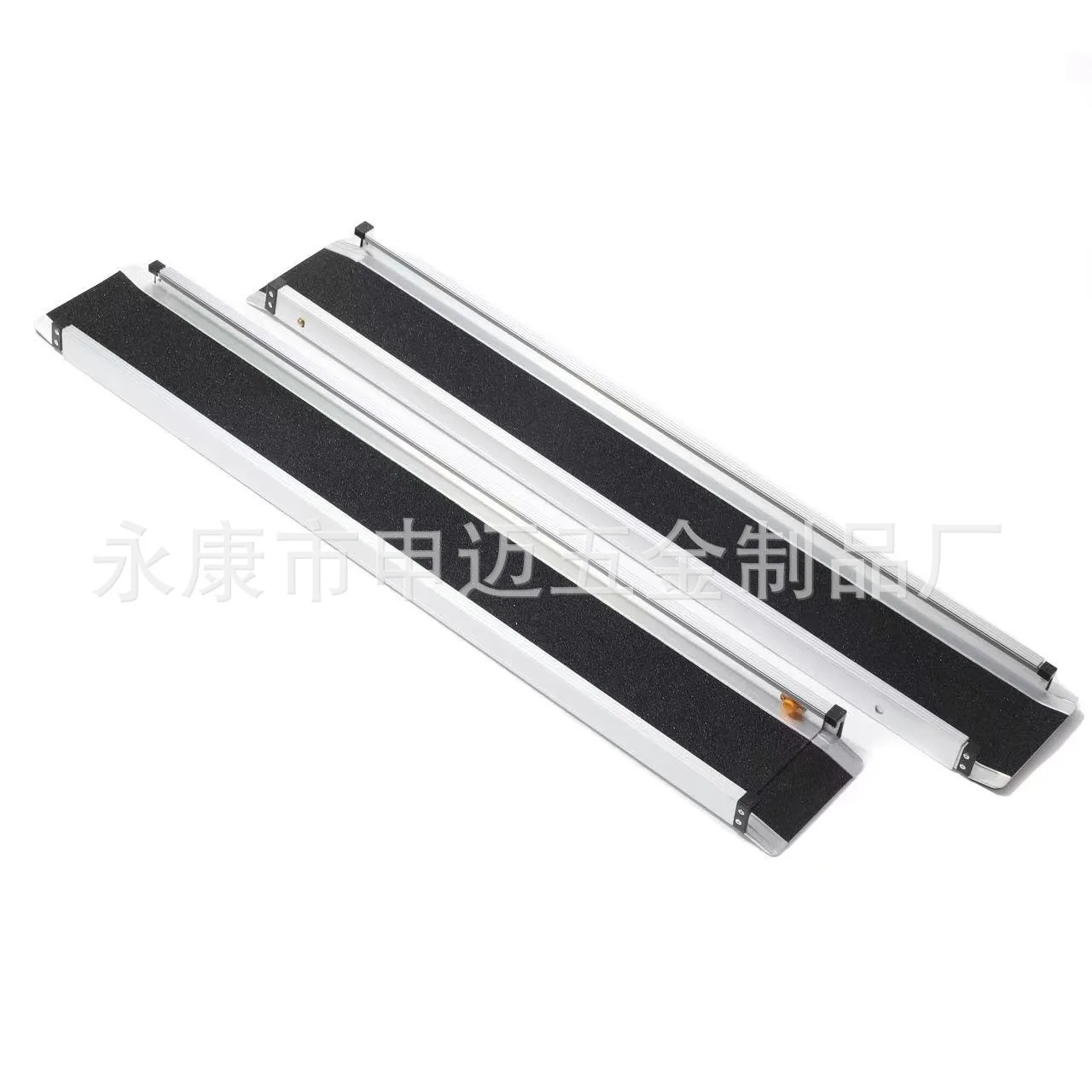 Telescopic Aluminum Wheelchair Ramp Portable Non-Slip Mobility Ramp for Stairs Steps And Doorway Accessibility Solution