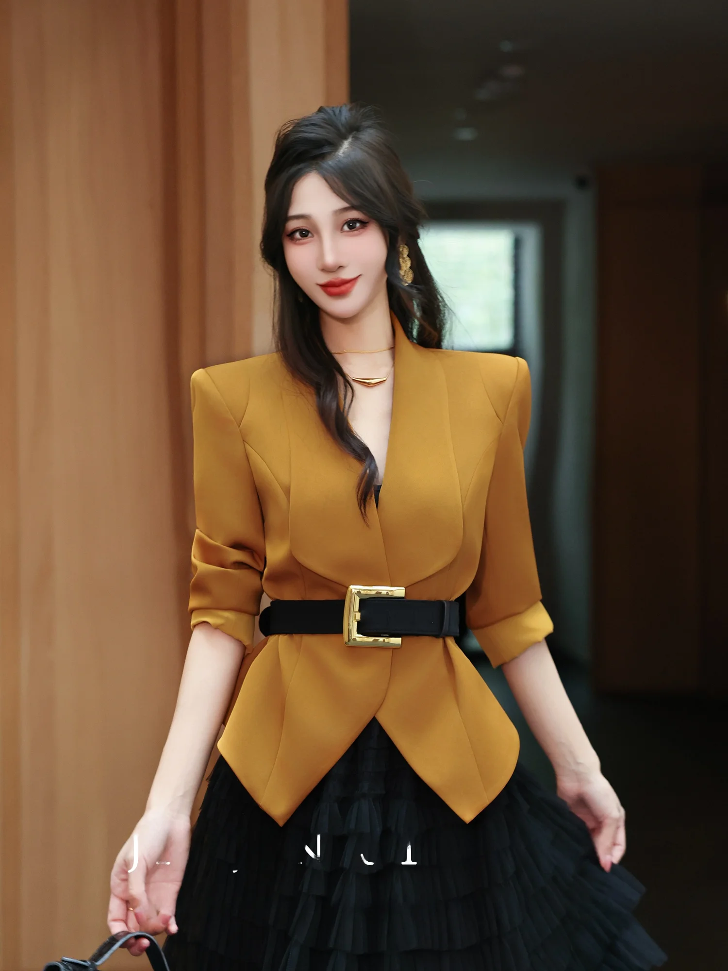 Original MD Early Spring Lightweight Fashion Belted Slimming Goddess Jacket Autumn Sun Reflection Light Professional Style