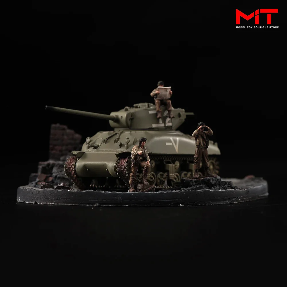Miniature Painted 1/35 1/72 American Soldiers Figure WWII Legion Team Diorama Props Military Tank Model  Display Platform Decor