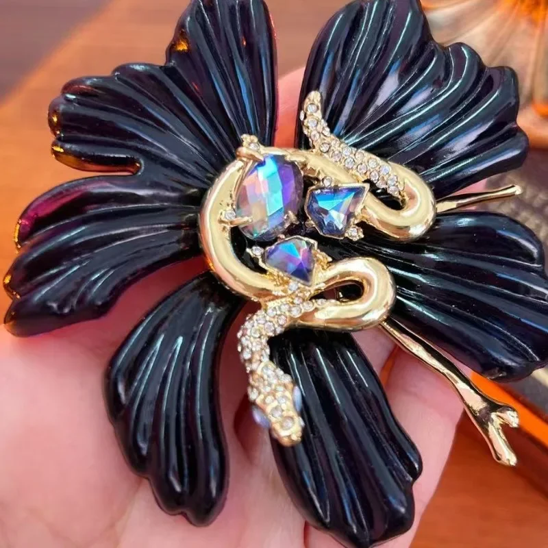 Hyperbool Dieren Slang Broches - Women Jewelry Accessories For Black Dress recensie en prijs