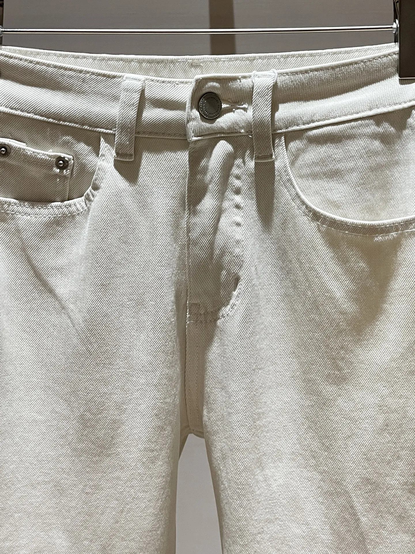 Temperament white slim-fitting small casual micro-pull jeans