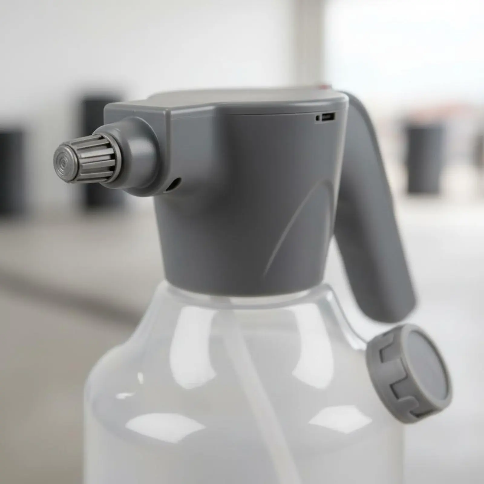 Electric Car Wash Sprayer Portable Foam Spray Bottle Pressurized Spray Bottle with Measuring Cup Cleaning Tool