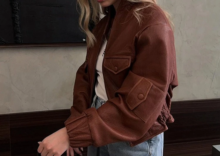 Giacca in pelle da donna autunno 2025 con giacca da pendolare personalizzata con tasca con cerniera e collo rotondo