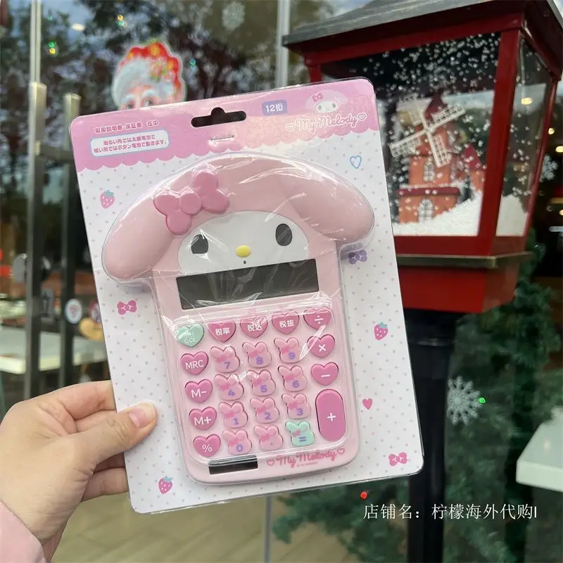 

Аниме-калькулятор Sanrio Limited Edition Hello Kitty My Melody на солнечной энергии, многофункциональный, в форме мультяшного персонажа, милый, кавайный, новинка 2026 года