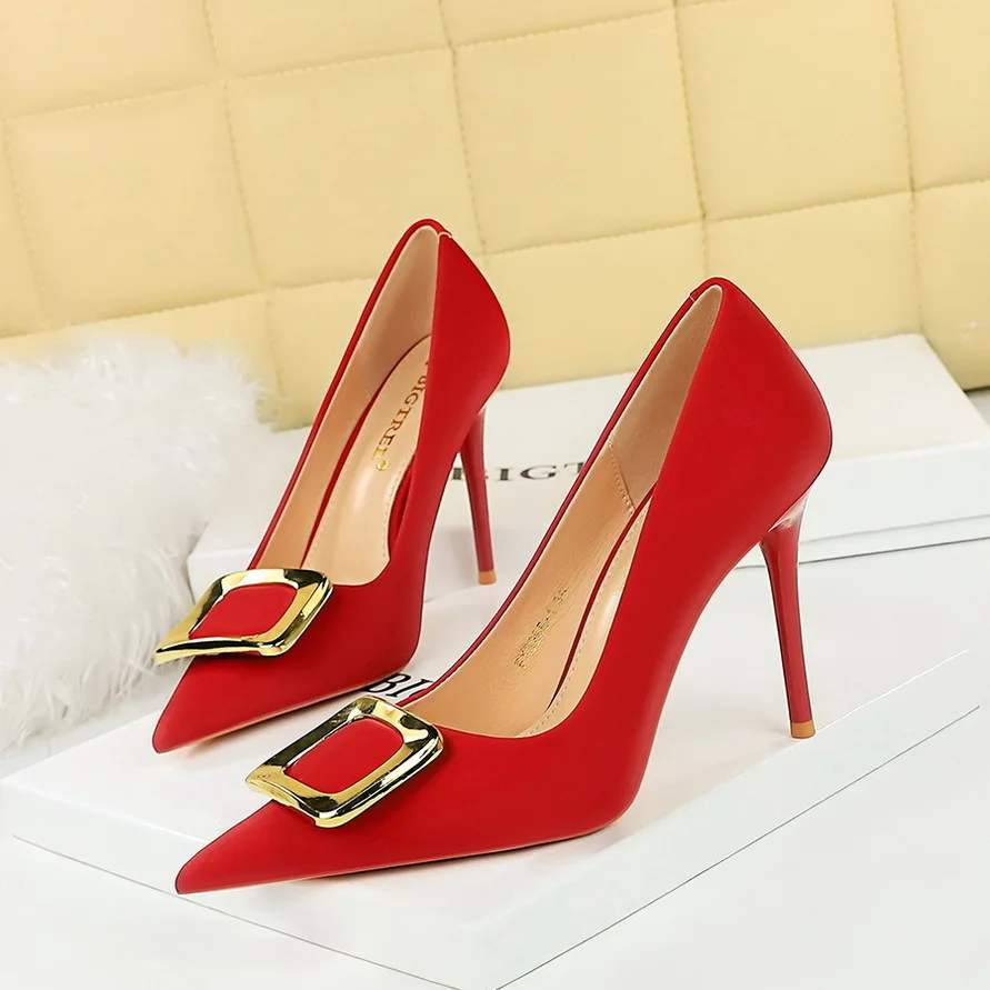 

Banquet Fashion Heels Shallow Mouth Pointed Head Sexy Slim Metal Buckle High Heel Single Ladies Women Shoes Pumps туфли женские