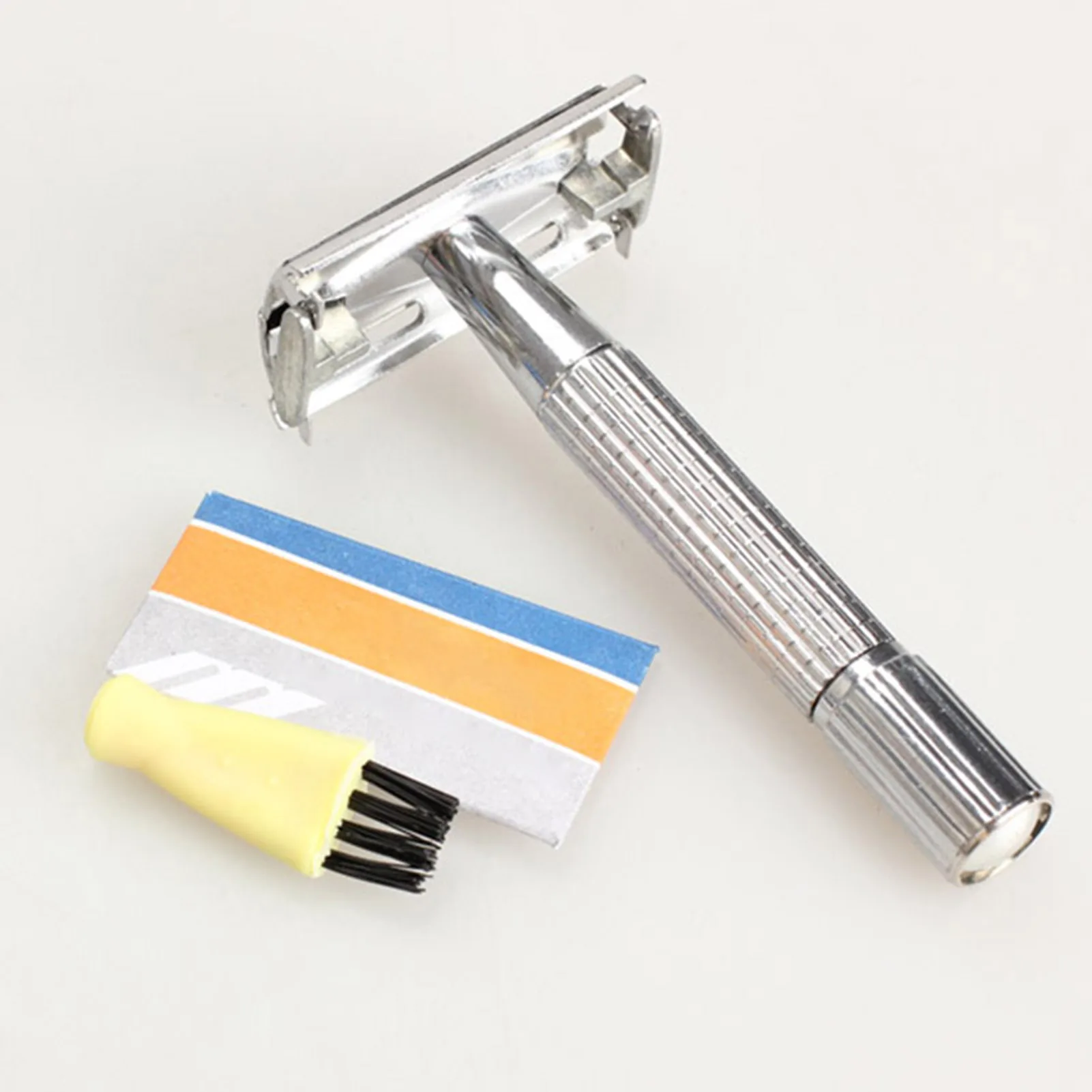 Men's Safety Razor Made Of Stainless Steel Provides A Smooth Shave