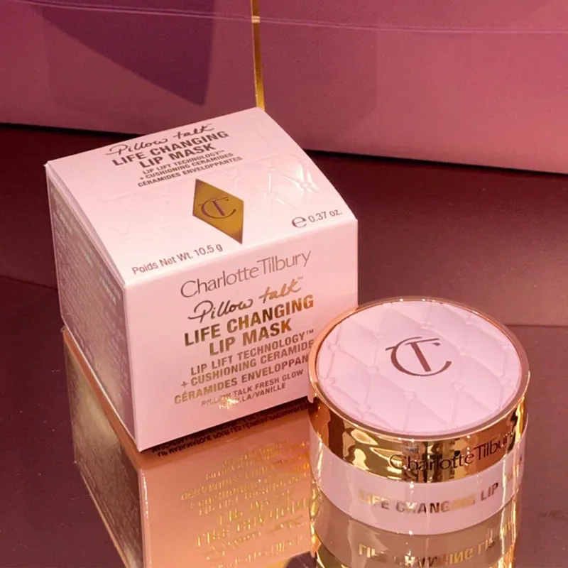Charlotte Tilbury oreiller parler nouveau masque à lèvres tons rose saveur de fraise réduction des rides Texture de crème glacée hydratante Non grasse