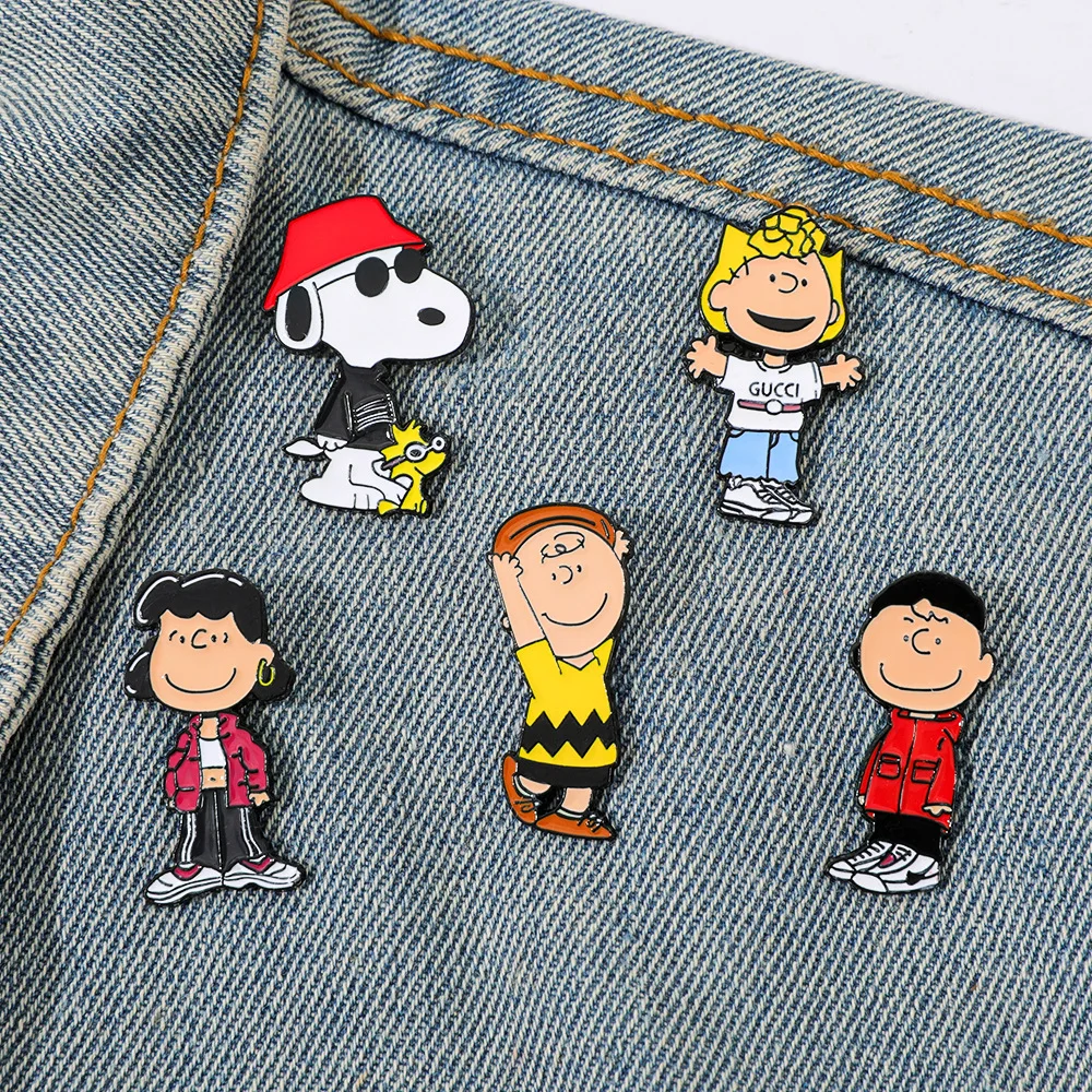 5-teiliges Snoopy Emaille-Pin-Set Charlie Brown Freunde Broschen für Rucksäcke Taschen Anstecknadeln Schmuck Geschenk für Fans – Detail 3
