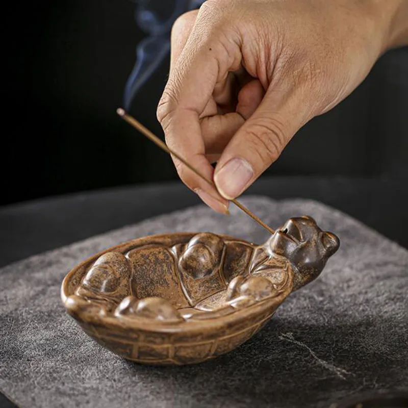 Creative Ceramic Brown Turtoise Stick Incense Base Sandalwood Fragrance Censer Incense Burner Chan Tea Ceremony Home Decor