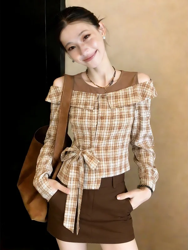 

Khaki Plaid Women's Shirt Shoulder Banded Waist in Spring 2026 Fashionable Loose Fit Long Sleeve round Neck Commute Style
