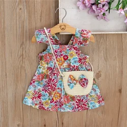 (Girls 0-3 Years Old) New Summer Girls Dress Halter Small Flying Sleeves Ruffled Flowers Full Print + Crossbody Bag Bow