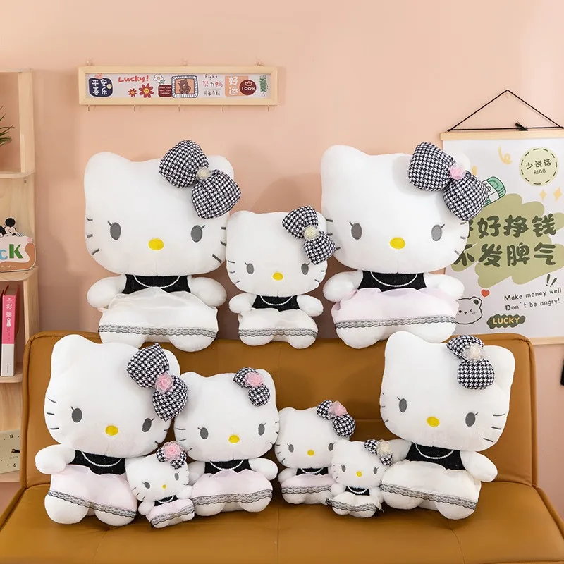 Hello Kitty Toy Sitting Desktop Ornament Car Accessories Cute Cartoon Girl Birthday Gift Girl Valentine's Day Gift Wholesale