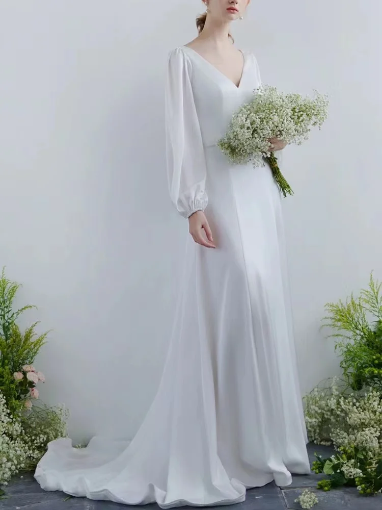 Elegante abito da sposa bianco sirena scollo a forma di V maniche lunghe abito da sposa in raso senza schienale semplice 2024 Vestidos De Novia