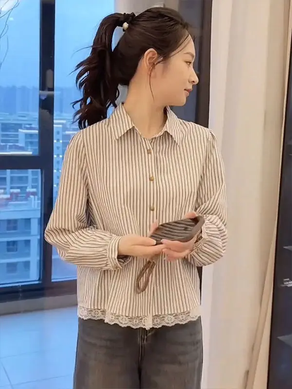 

Short Striped Collar Lace Splice Women's Shirt Korean Style Spring New Arrival Warm Long Sleeve Commute Fashion