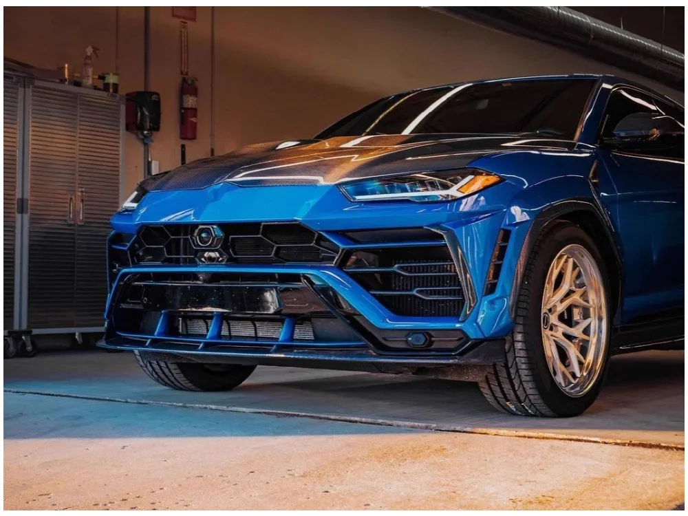 

Used for Lamborghini Urus Carbon Fiber Front Lip Front Bumper Lip Body Kit 1016 Wide Body Kit