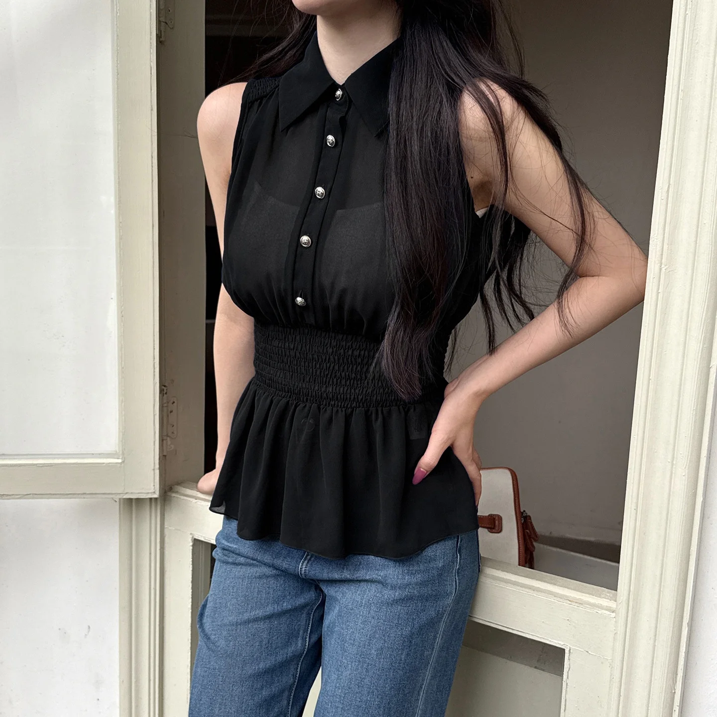 

Dark Gothic Style Retro Top Sleeveless Women's Shirt Korean Style New 2026 Fashion Dark Series Shirt Polyester Material