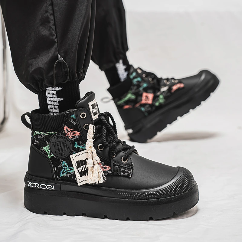 Sepatu Boots Pria 2025 Hiking Desain Retro Outdoor Pria Sepatu Kasual Pria High Tops Hiking Print Sneakers Bota Motociclista