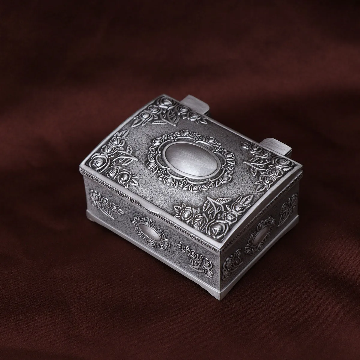 

Ретро-шкатулка для украшений для женщин, винтажный жестяной футляр для хранения серег, колец, ожерелий, брошей, подарочная коробка на день рождения, Рождество