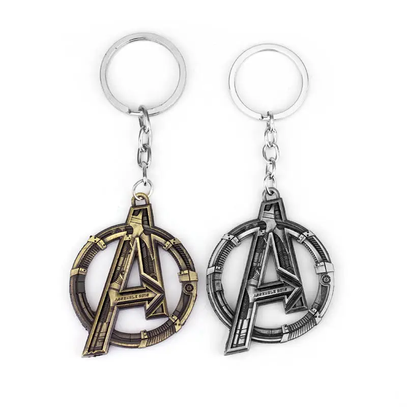 Avengers Buchstabe A Metall-Schlüsselanhänger Modischer Persönlichkeits-Schlüsselanhänger für Fans Trendiges Accessoire Geschenk