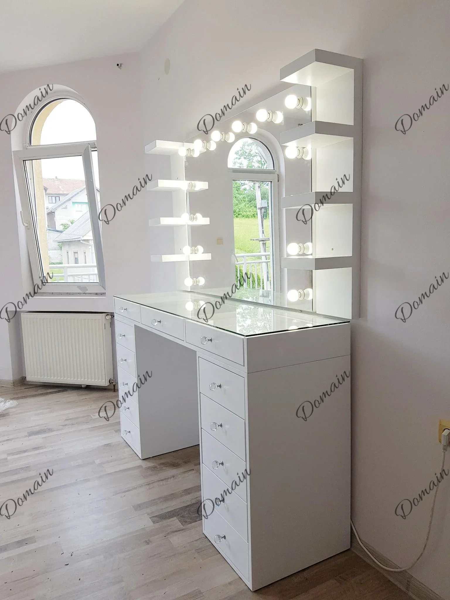 Modern style ⅹ−Ulink HOT Luxury Design Makeup Desktop Wood Dressing Table Mirror Makeup Vanity With Led Bulbs&