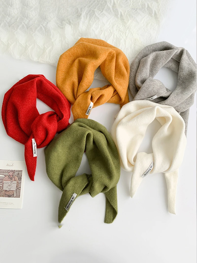 

Классический однотонный маленький вязаный шерстяной треугольный шарф для женщин и девочек, весенне-осенний универсальный шейный платок, платок, шаль